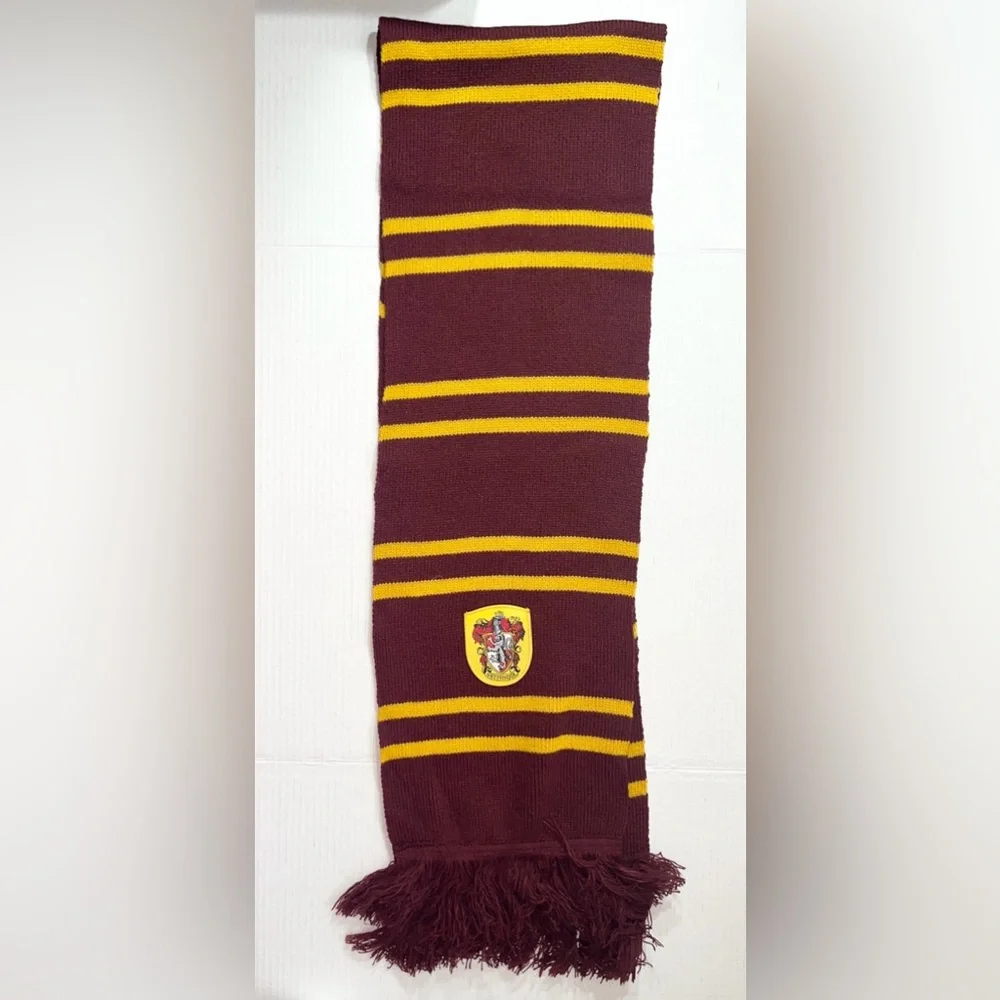 Harry Potter Gryffindor Scarf Warner Brothers Maroon And Gold Super Soft 34 Inch